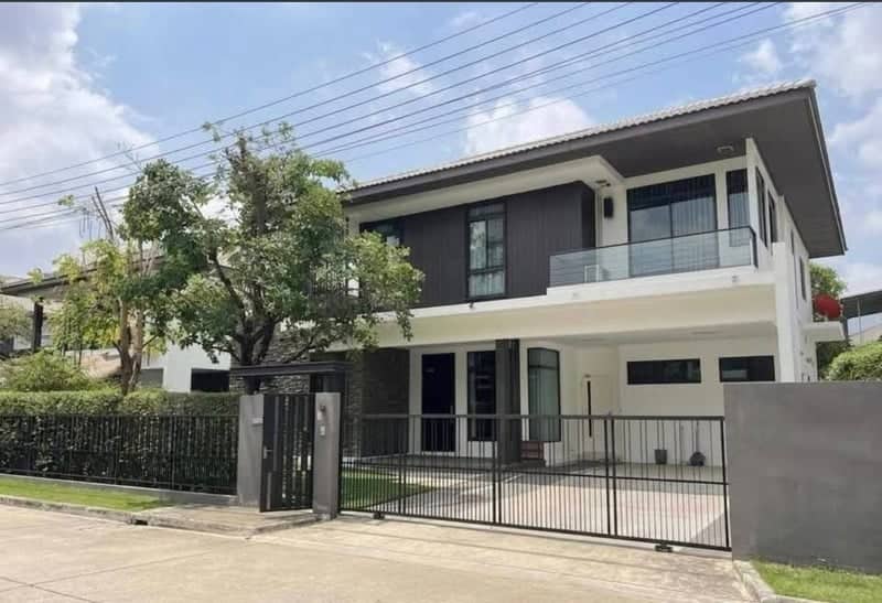 Mantana Srinakarin-Bangna — Private Family Home | Near Clubhouse