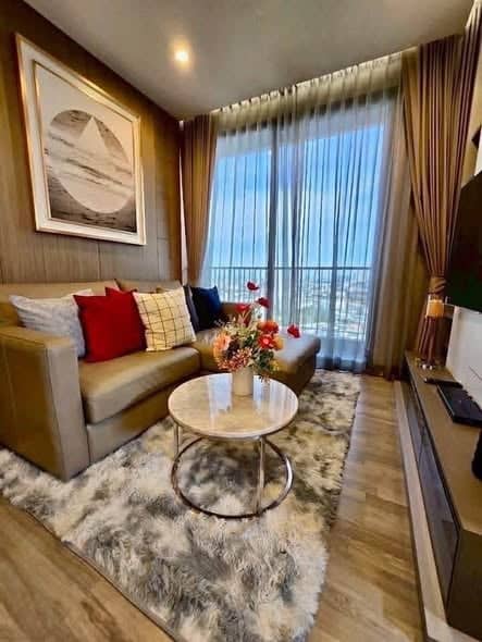Sathorn Corner Unit — High Floor River View | Quiet Luxury Living