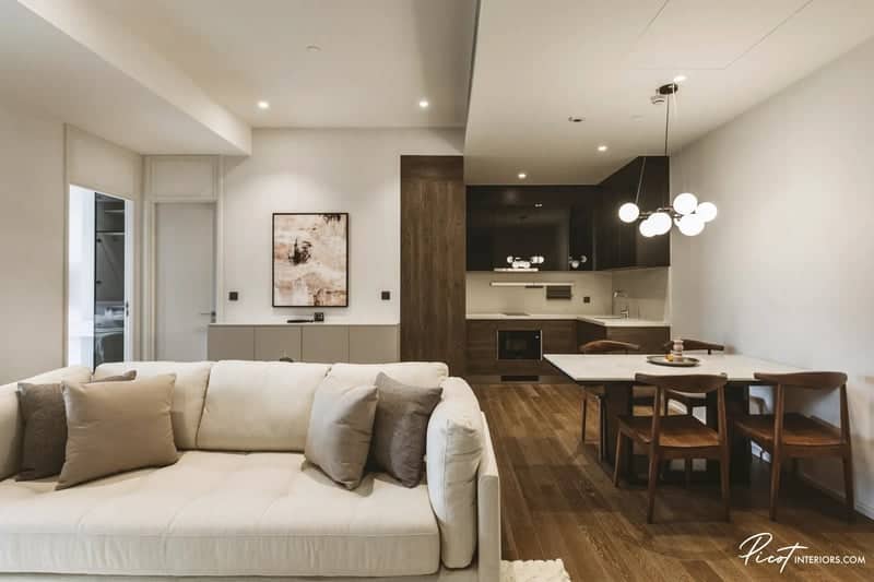 MUNIQ Langsuan — Pet-Friendly Flexible Home | Near Lumpini Park
