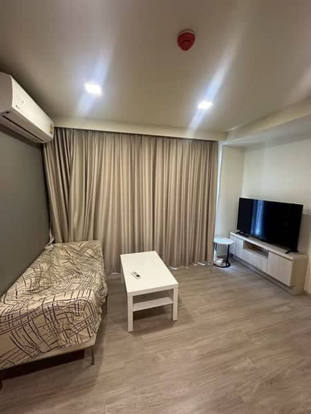 Maestro 03 Ratchada — Pool View Pet-Friendly Condo | Prime Ratchada
