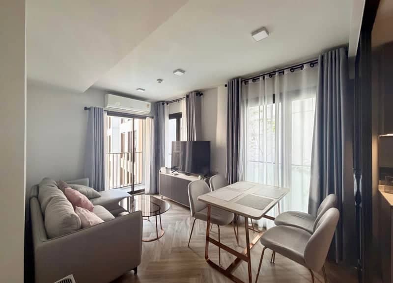 Chapter Thonglor 25 — Bright Corner Unit | Shuttle to BTS | Thonglor