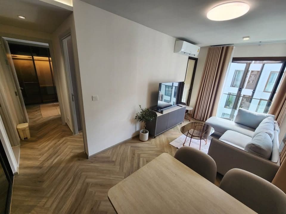 Chapter Thonglor 25 — Pool View Corner Unit | Minimal Luxury Living | Thonglor