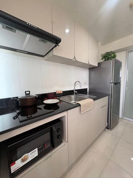 Aspire Sukhumvit 48 — High Floor City View | Large 1BR | 600m to BTS Phra Khanong photo 4