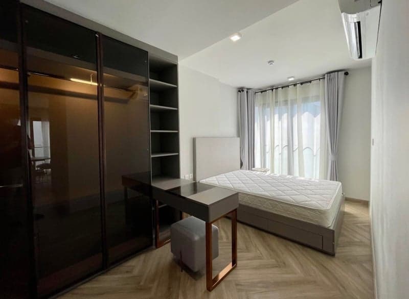 Chapter Thonglor 25 — Bright Corner Unit | Shuttle to BTS | Thonglor photo 2