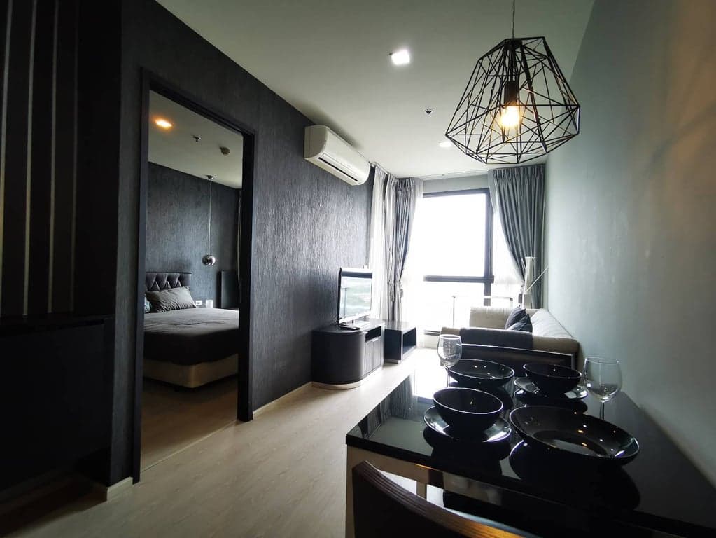 Rhythm Sukhumvit 44/1 — 0m to BTS Phra Khanong | 11th Floor | Ready to Move In