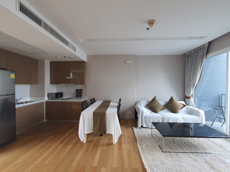 Siri At Sukhumvit — Top Floor Skywalk Access | Private City View | Thonglor photo 3