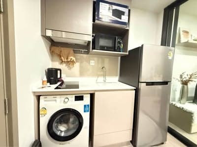 Aspire Sukhumvit-Rama 4 — Unblocked Skyline View | Closed Kitchen | Near BTS Phra Khanong photo 2