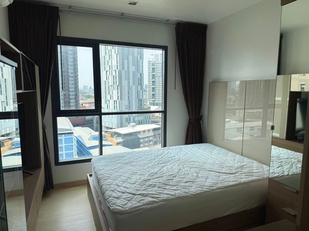 Life Sukhumvit 48 — Renovated High Floor Unit | Near BTS Phra Khanong
