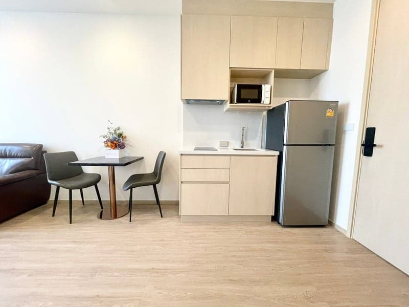 Noble State 39 — Fully Equipped Residence | Free WiFi | Near BTS Phrom Phong photo 2