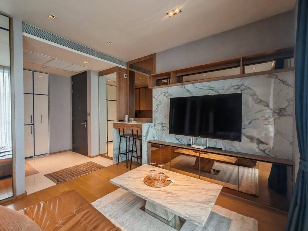 BEATNIQ Sukhumvit 32 — Luxury City Residence | Near BTS Thong Lo