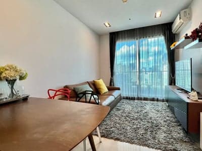 Supalai Premier @ Asoke — High Floor Pool View | Prime CBD Location photo 4