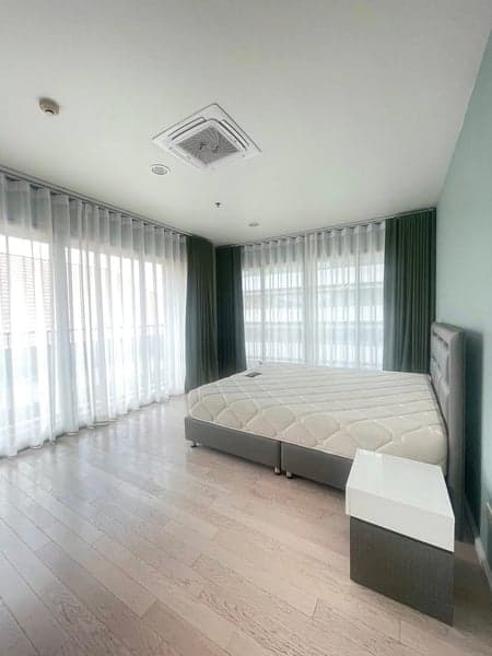 Noble Solo Thonglor — Spacious 1BR Living | Prime Thonglor Location | 70 sq.m. photo 4