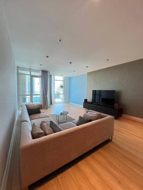 Athenee Residence — Luxury Premium Living | 2 Private Parking | Near BTS Ploenchit