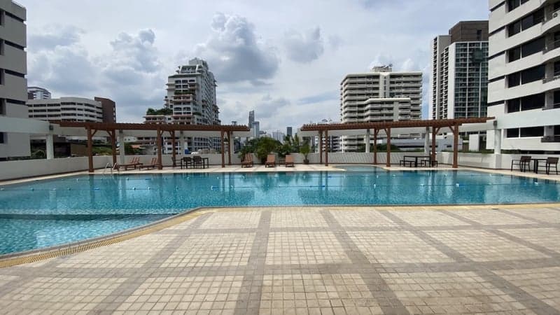 Supalai Place Sukhumvit 39 photo 2