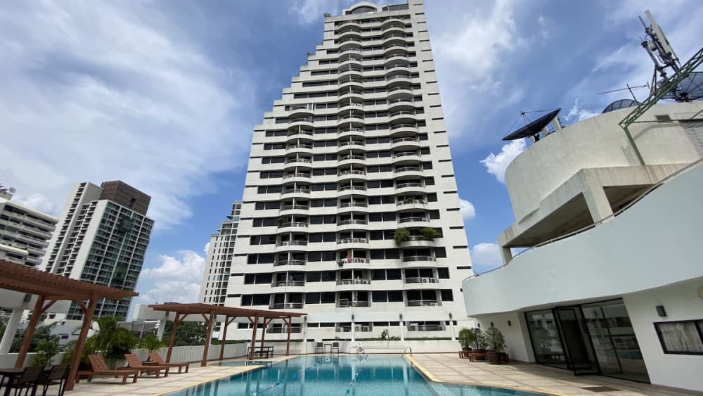 Supalai Place Sukhumvit 39