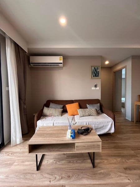 Blossom Condo @ Sathorn-Charoenrat — Fully Furnished City Living | Near BTS Surasak photo 4