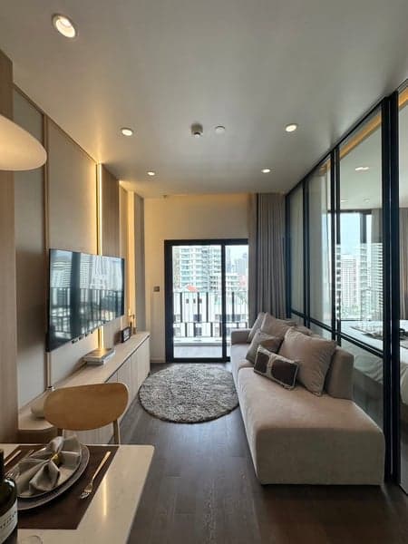 MUNIQ Sukhumvit 23 — Unobstructed View | Steps from MRT Sukhumvit photo 3