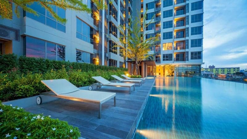 The Room Sathorn-Taksin photo 2