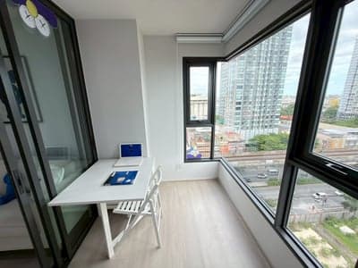 Aspire Onnut Station — Rare 1BR Plus Corner Unit | 200m to BTS | Unblocked View photo 2