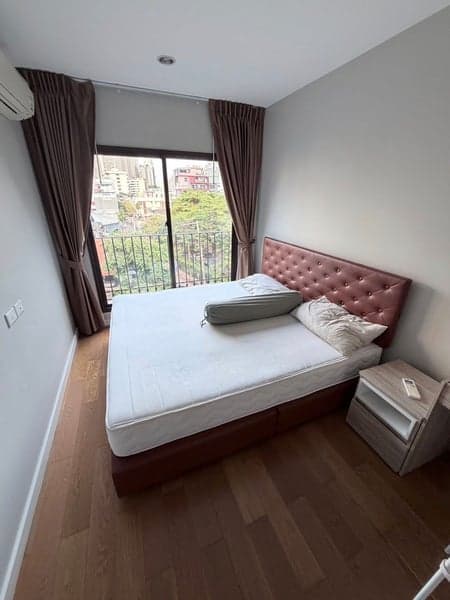 Condolette Dwell Sukhumvit 26 — Quiet Garden View | Near BTS Phrom Phong photo 4