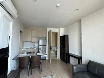 Noble State 39 — High Floor 1BR 41 sqm Floor 32 | Near BTS Phrom Phong photo 2