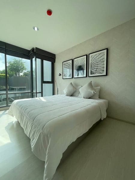 Rhythm Sukhumvit 42 — Fully Furnished Luxury Condo | Next to BTS Ekkamai photo 2