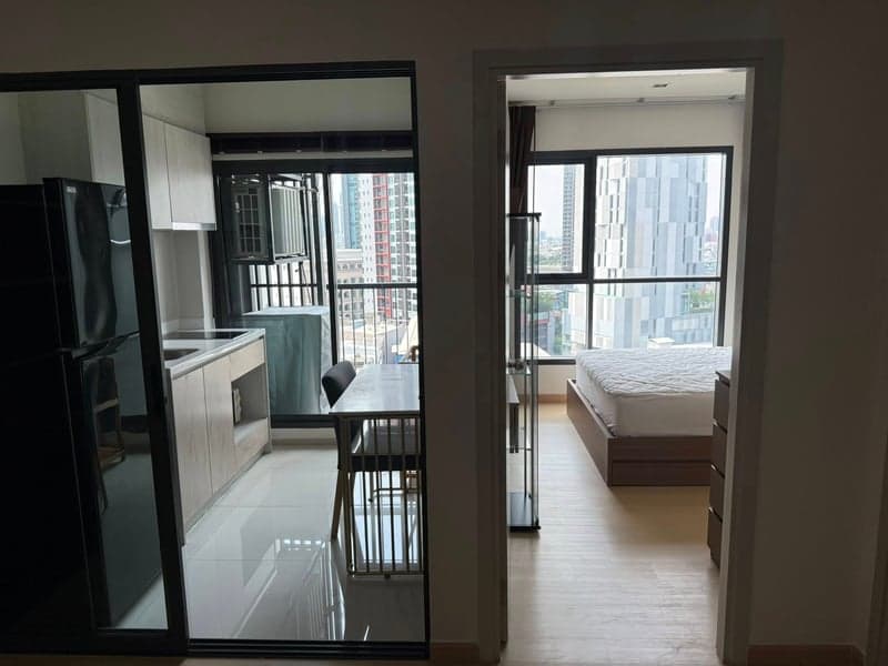 Life Sukhumvit 48 — Renovated High Floor Unit | Near BTS Phra Khanong photo 2