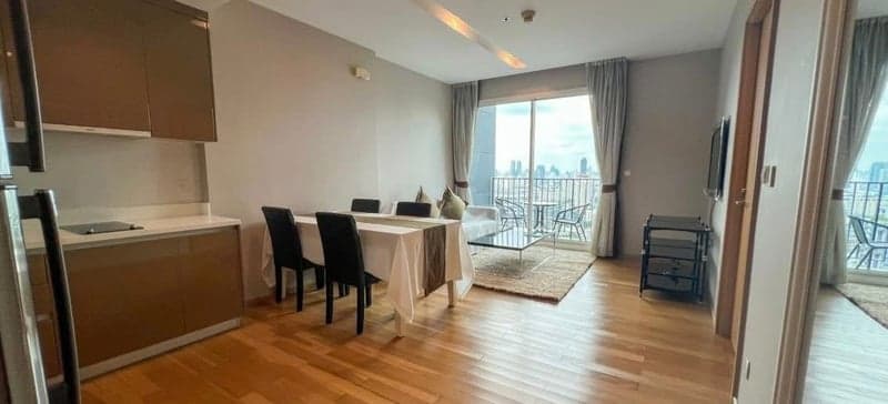 Siri At Sukhumvit — Top Floor Skywalk Access | Private City View | Thonglor photo 4