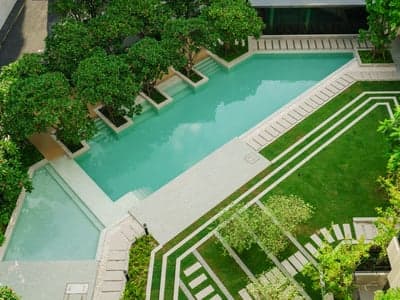 Blossom Sathorn-Charoenrat photo 2