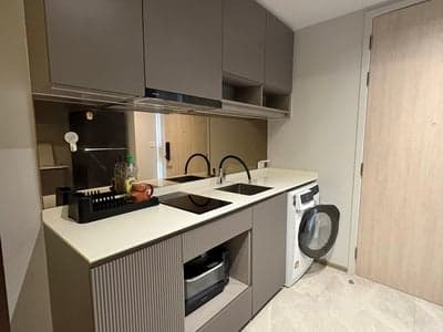 Chapter Thonglor 25 — New Fully Equipped Unit | Free Shuttle to BTS & EmQuartier photo 3