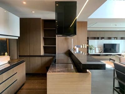 The Crest Sukhumvit 24 — Luxury Duplex Residence | Near BTS Phrom Phong photo 4