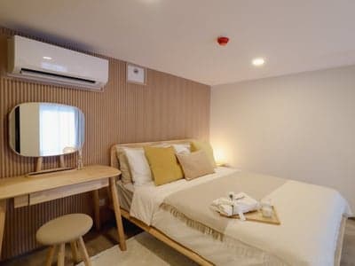 SOHO Bangkok Ratchada — Duo Space Duplex | High Ceiling Living | Near MRT Huai Khwang photo 4