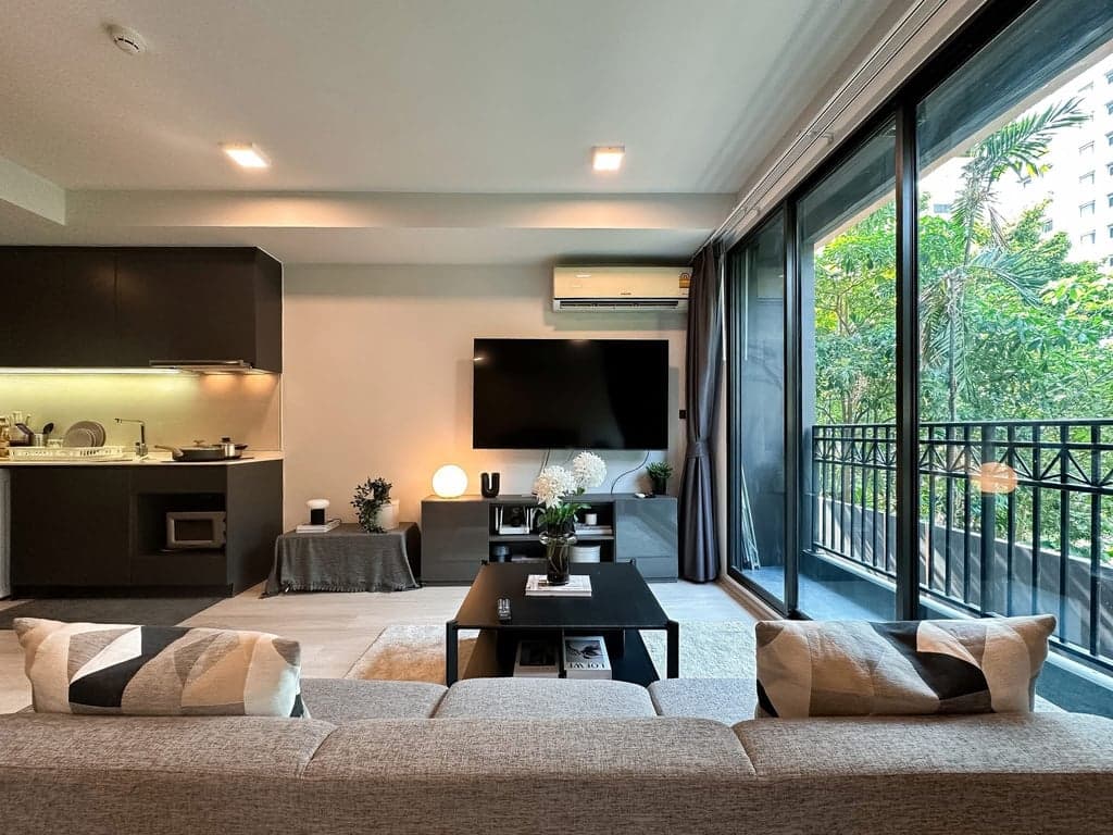 Venio Sukhumvit 10 — Rare Parkside Unit Near BTS Asoke