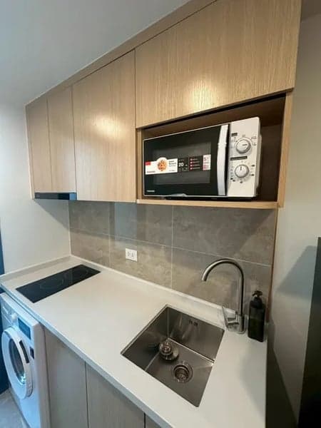 Regal Onnut-Srinakarin — Fully Furnished | Near Seacon Square | MRT Access photo 3