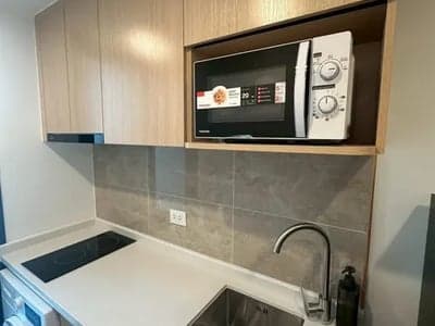 Regal Onnut-Srinakarin — Fully Furnished | Near Seacon Square | MRT Access photo 3