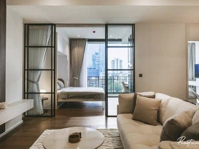 MUNIQ Langsuan — Pet-Friendly Flexible Home | Near Lumpini Park photo 4