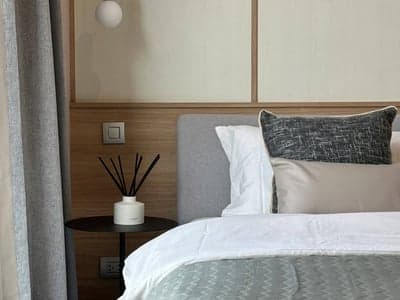 Laviq Sukhumvit 57 — Luxury High Ceiling 1BR | 43 sqm Floor 14 | Near BTS Thong Lo photo 2