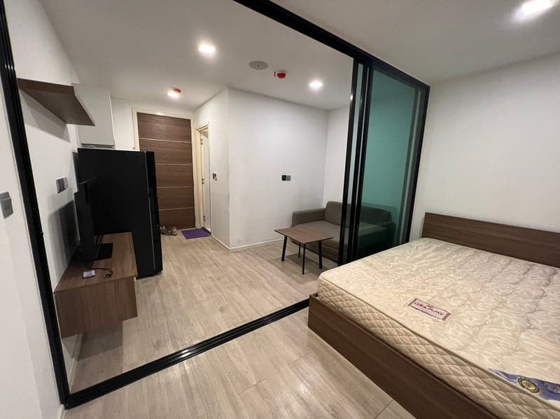 Atmoz Ladprao 71 — South-Facing Pool View | Fully Furnished | Ladprao photo 4
