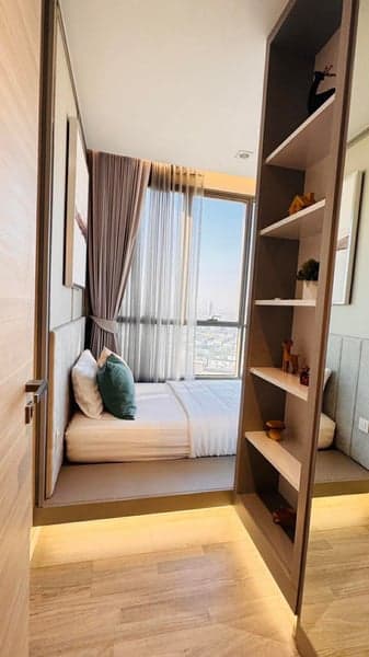 Sathorn Corner Unit — High Floor River View | Quiet Luxury Living photo 3