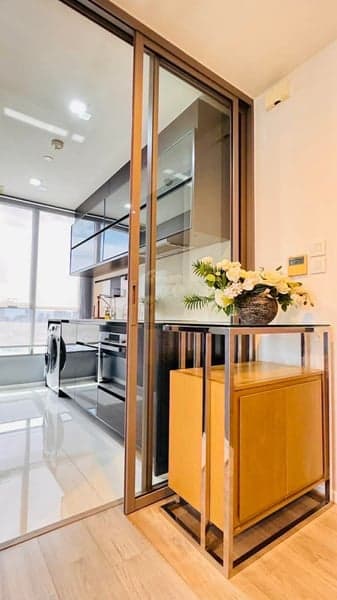 Sathorn Corner Unit — High Floor River View | Quiet Luxury Living photo 4