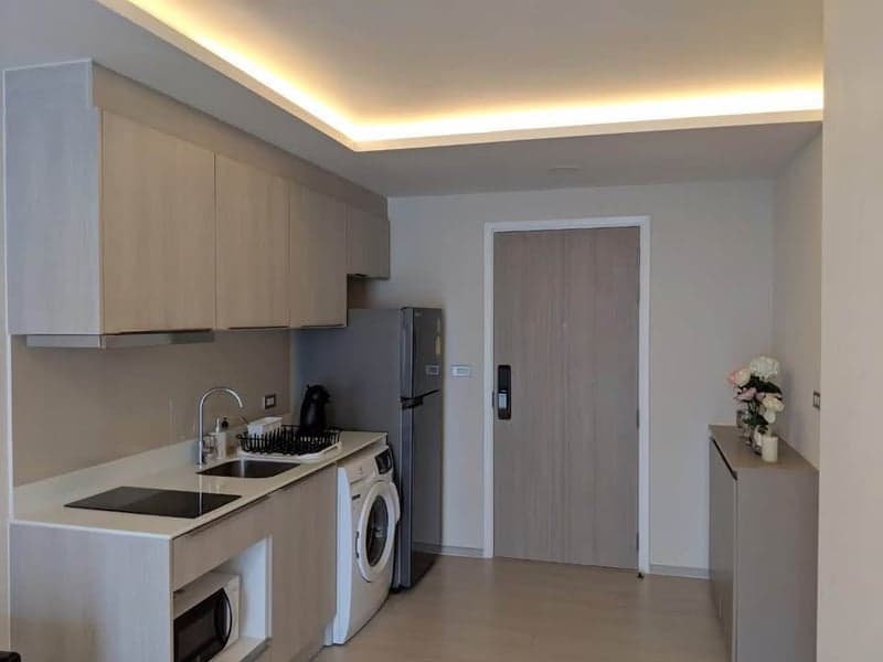 VTARA Sukhumvit 36 — Largest Layout | Open City Views | Near BTS Thong Lo photo 2