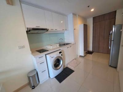Noble Remix Thonglor — Direct BTS Access | High Floor Unblocked View photo 2