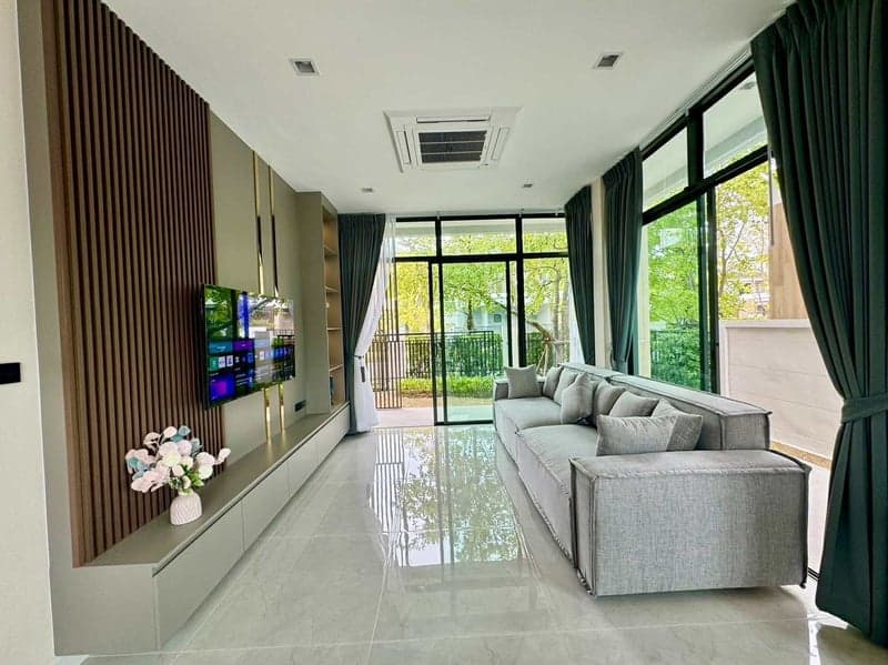 Bangkok Boulevard Bangna Km.5 — Luxury Detached Home | Prime Bangna photo 2