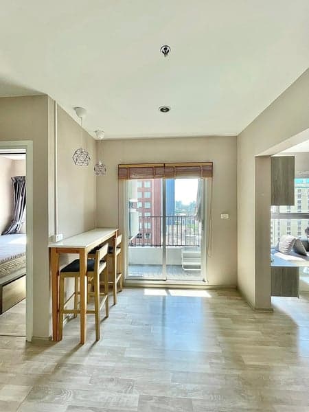 Plum Condo Ramkhamhaeng Station — Pool View High Floor | Near ARL photo 4