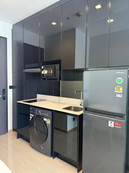 Noble Around Ari — High Floor City View | Near BTS Ari | Prime Location photo 3