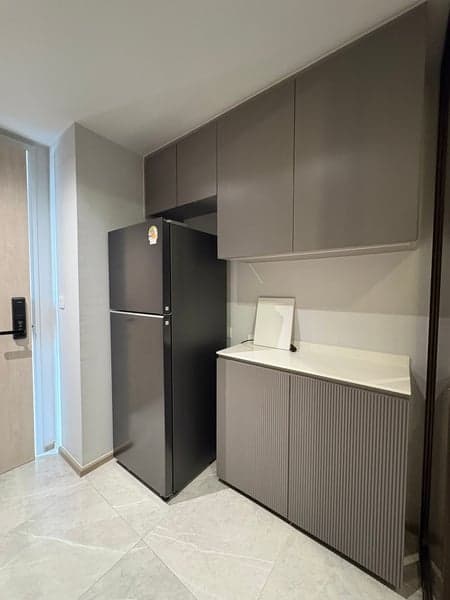 Chapter Thonglor 25 — New Fully Equipped Unit | Free Shuttle to BTS & EmQuartier photo 2