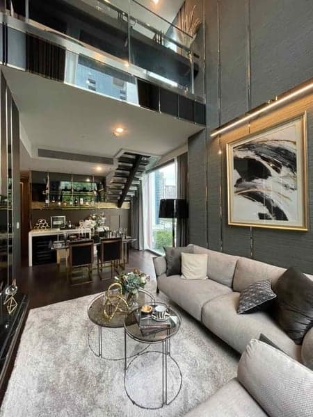 LAVIQ Sukhumvit 57 — Luxury Duplex Corner Residence | Near BTS Thong Lo photo 2
