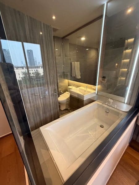 Ideo Q Sukhumvit 36 — Luxury Corner Unit | 1 BR 38 sqm | Near BTS Thong Lo photo 4
