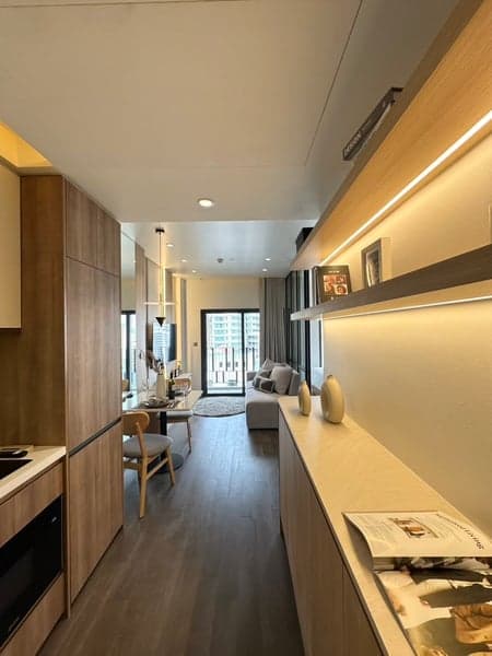 MUNIQ Sukhumvit 23 — Unobstructed View | Steps from MRT Sukhumvit photo 2