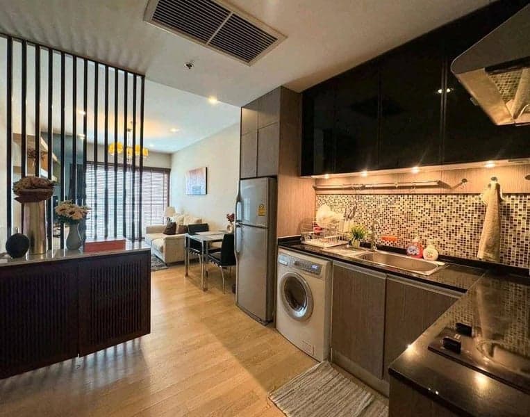 Noble Refine Sukhumvit 26 — Unblocked City View | Near BTS Phrom Phong photo 4